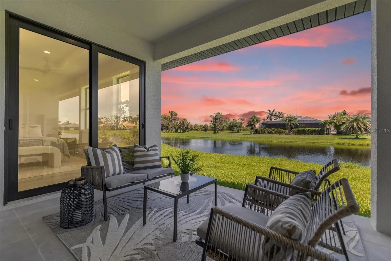 1173 ROTONDA CIR