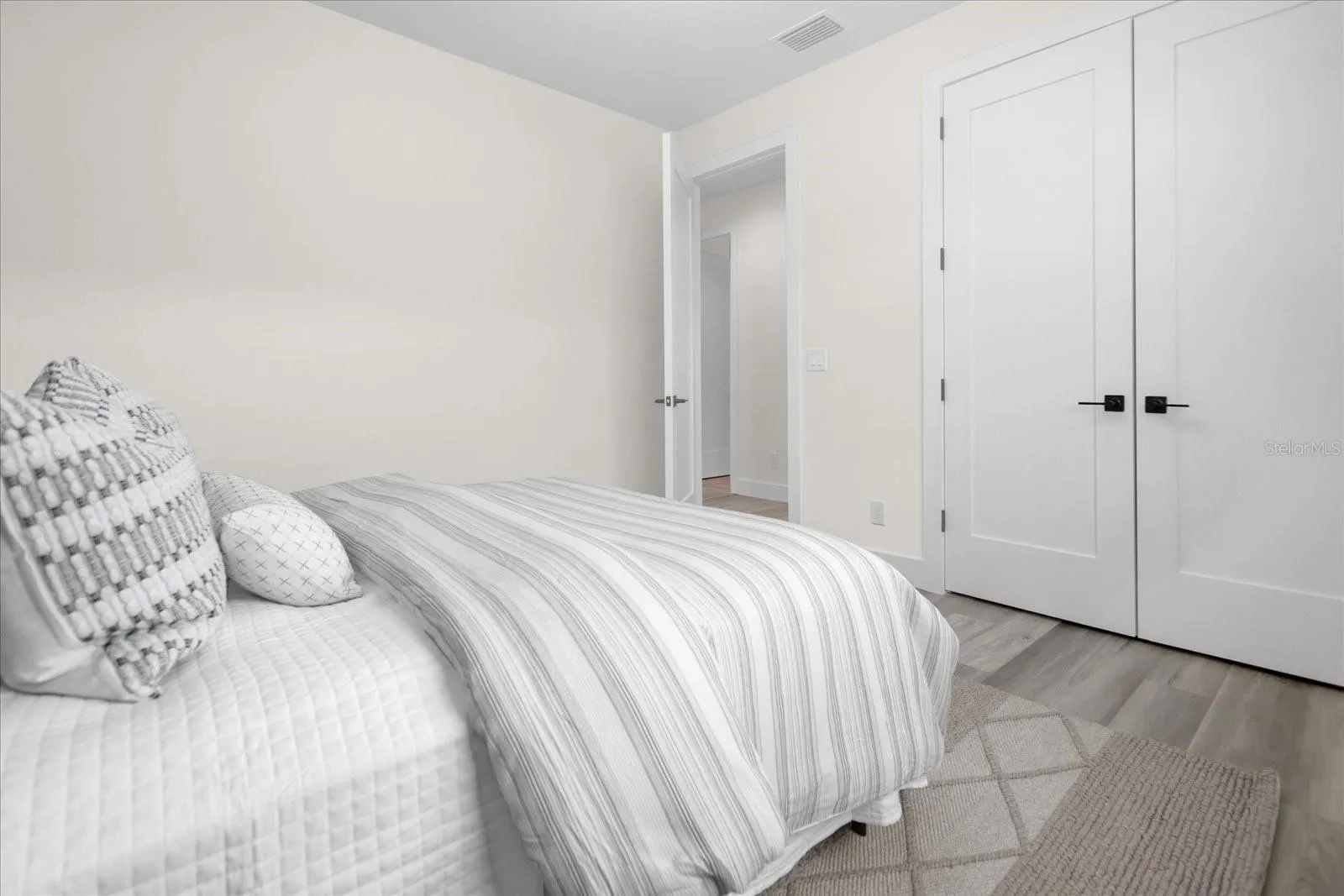 1173 ROTONDA CIR