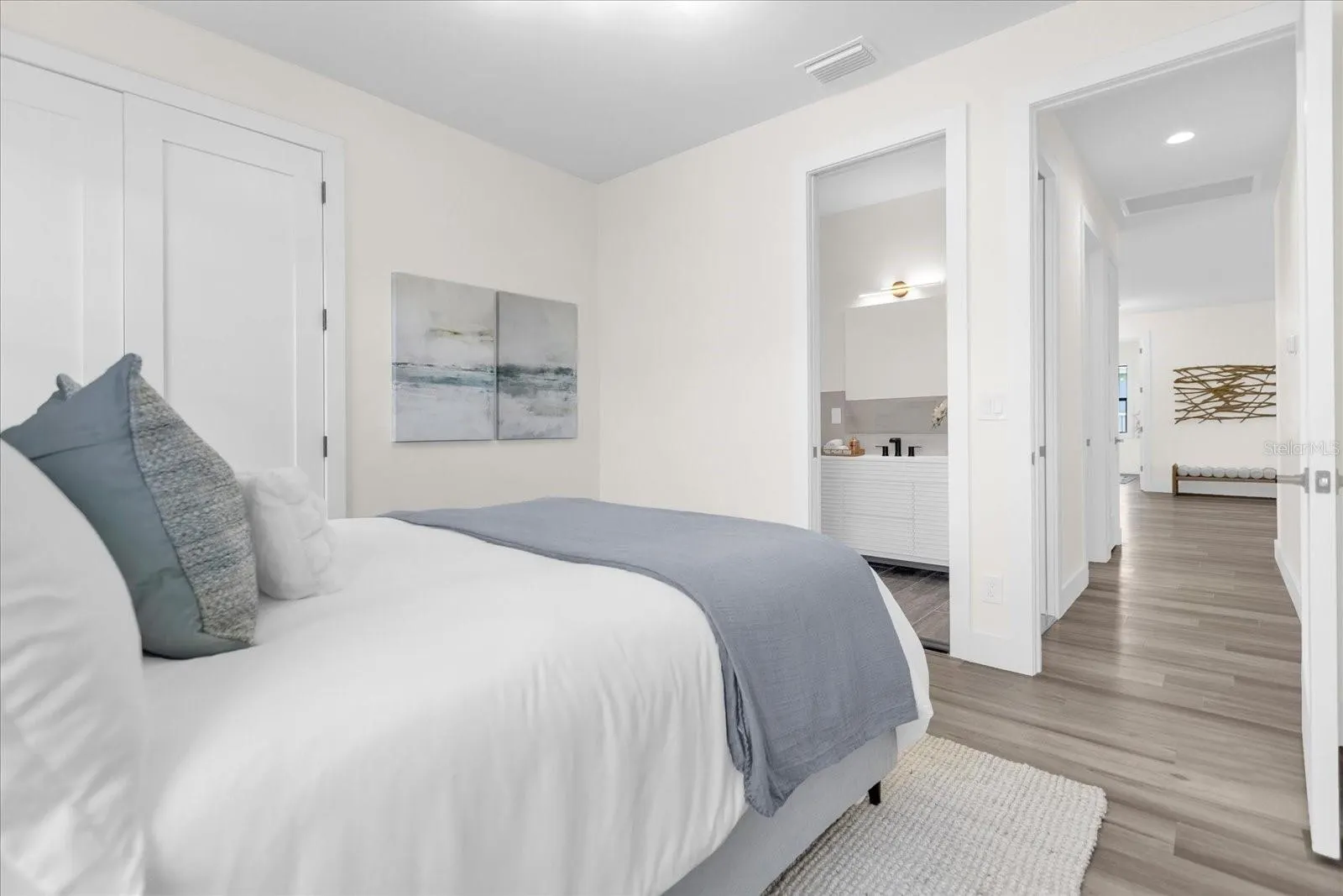 1173 ROTONDA CIR