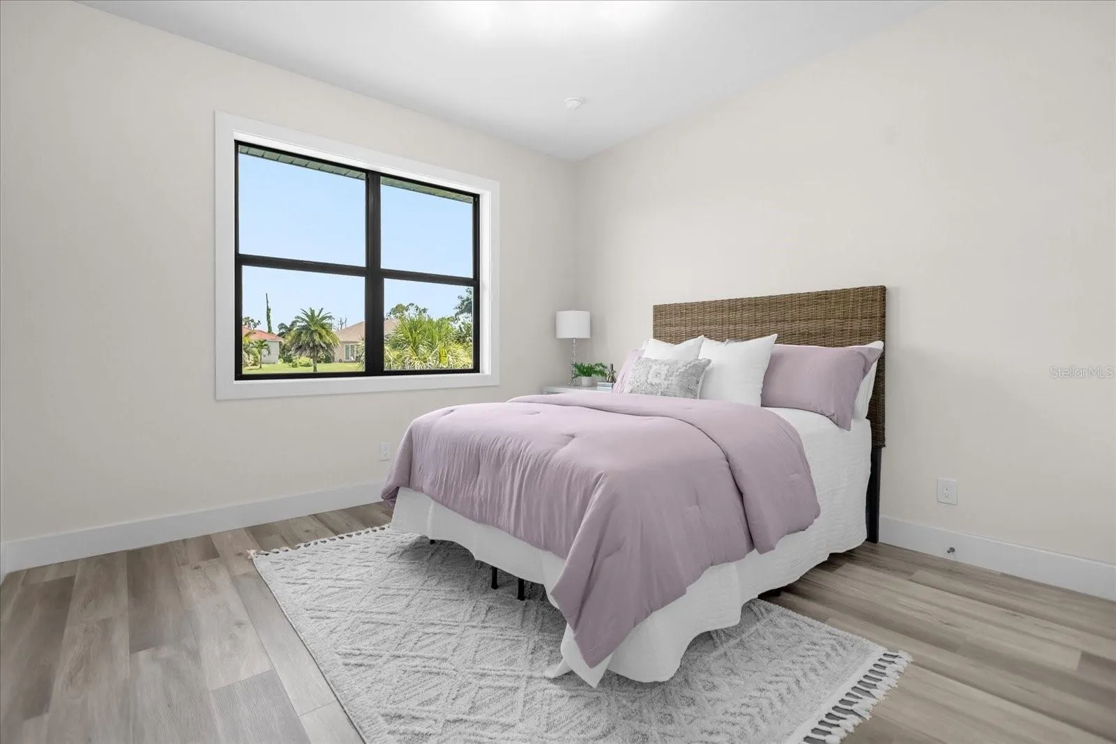 1173 ROTONDA CIR