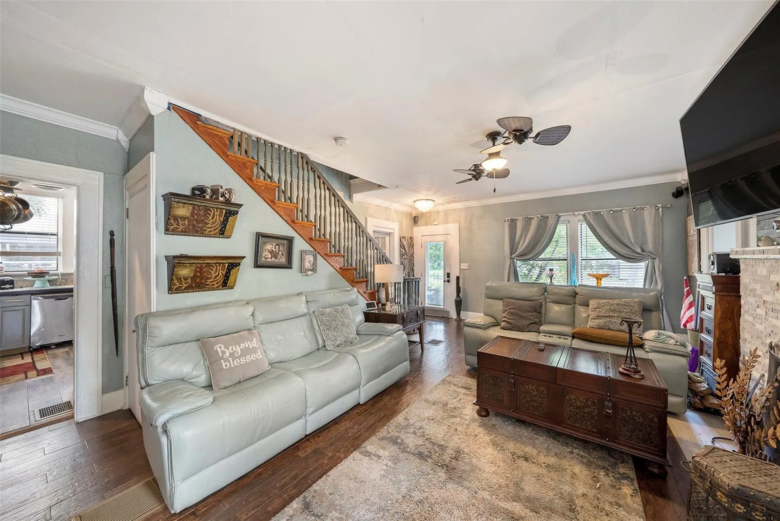 2255 TRELAIN DR S