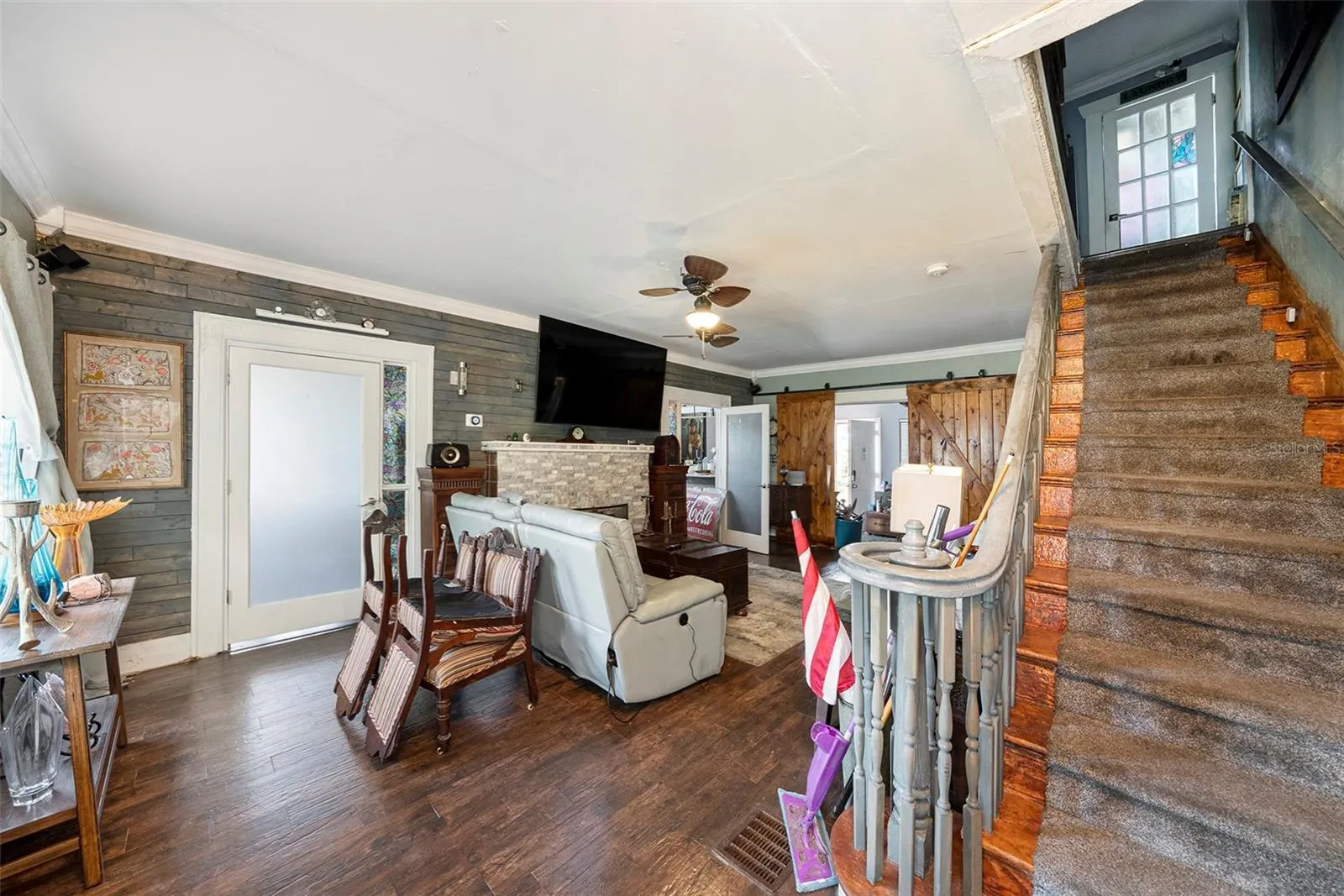 2255 TRELAIN DR S