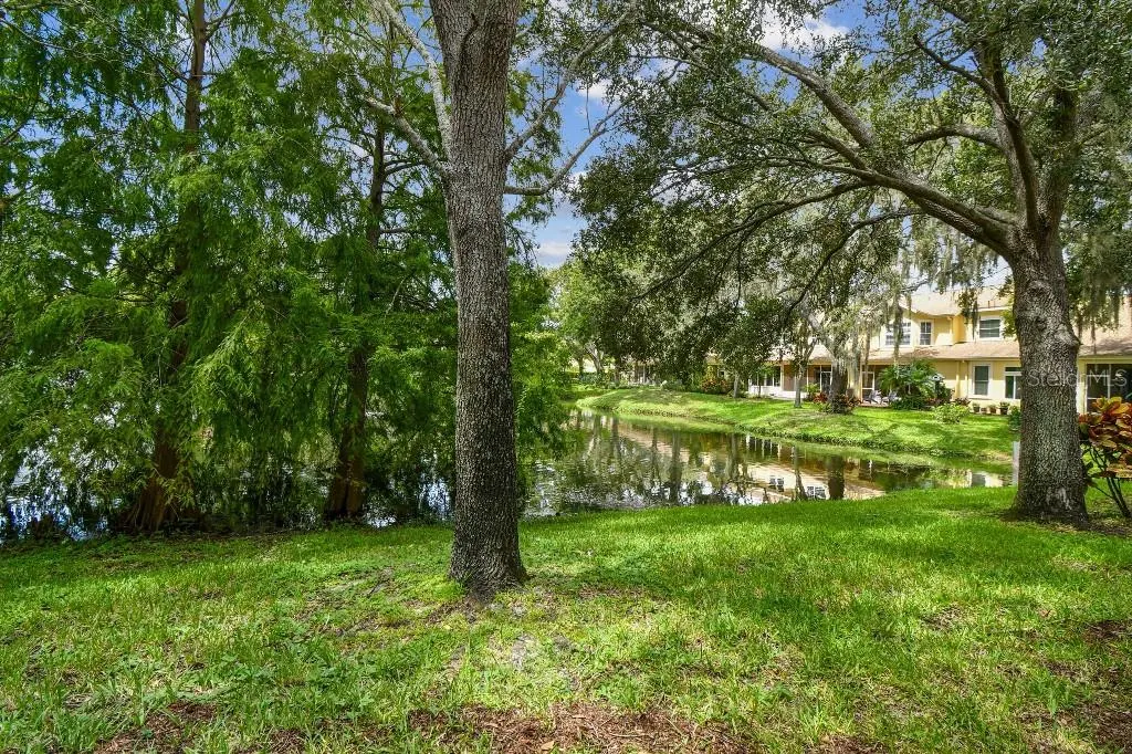527 SPRING LAKE CIR