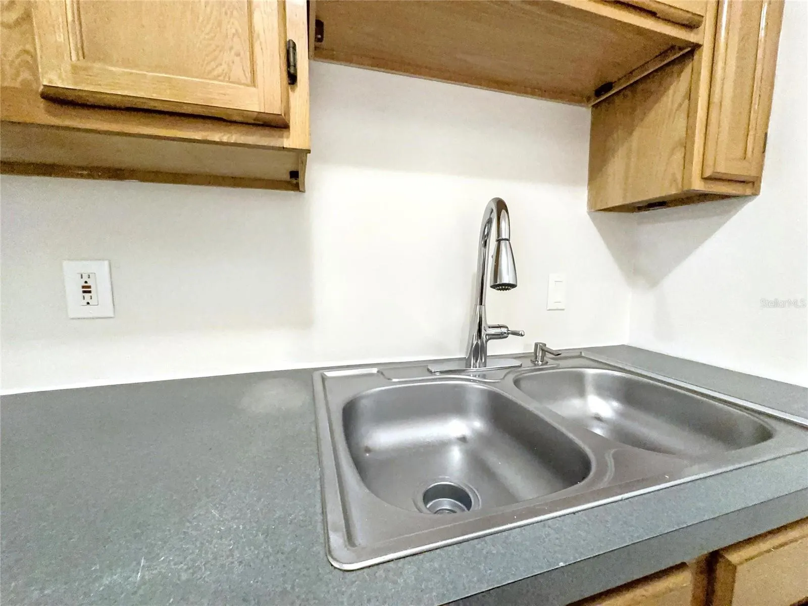 7607 ABBEY LN #2, #2