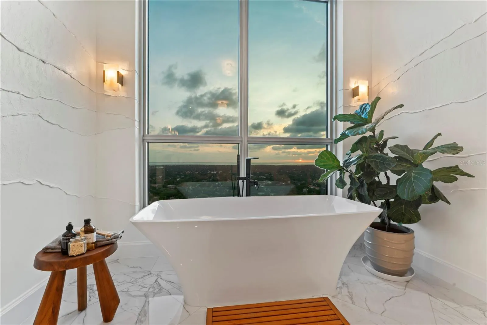 3401 BAYSHORE BLVD #2500, #2500