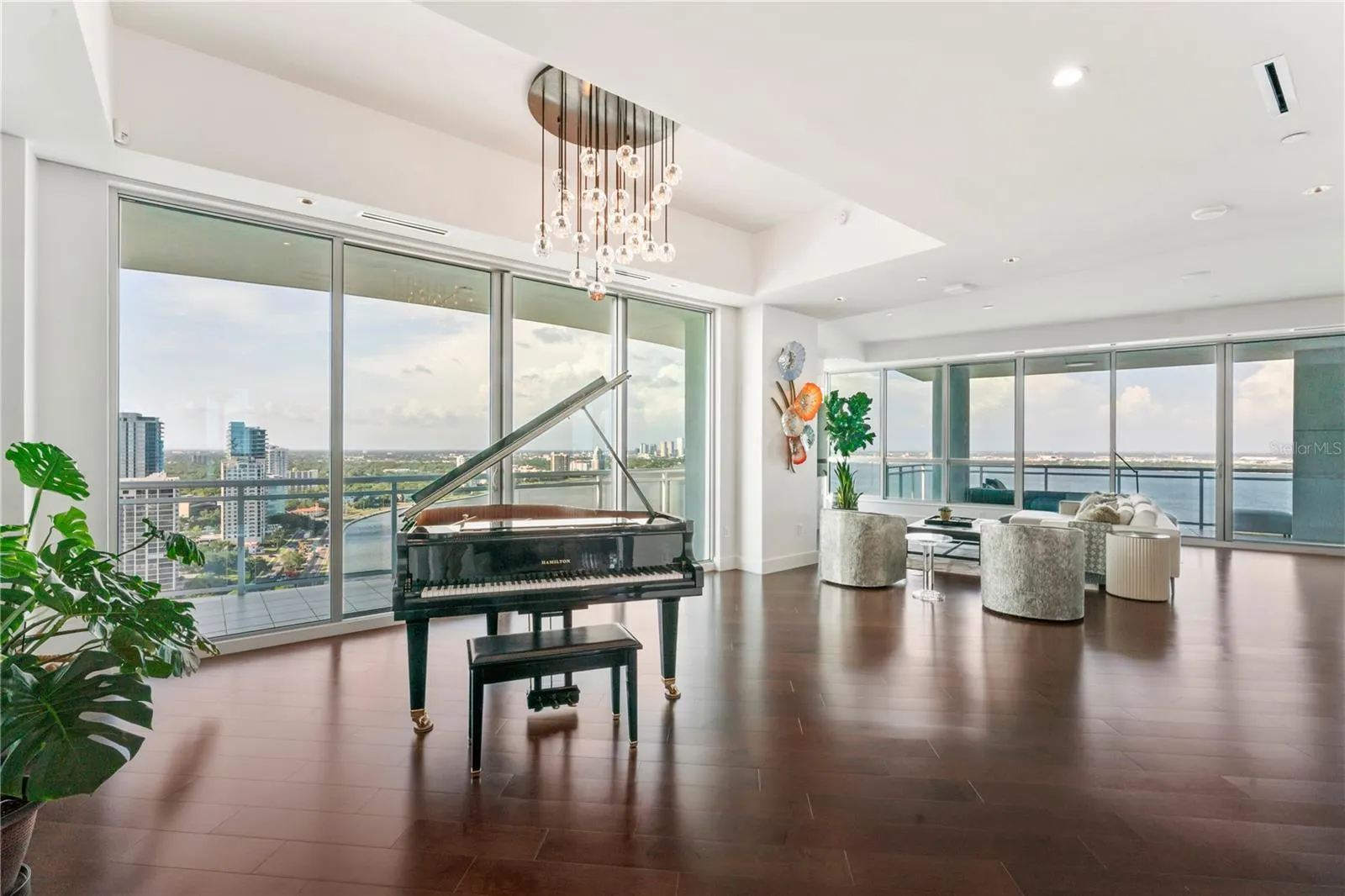 3401 BAYSHORE BLVD #2500, #2500