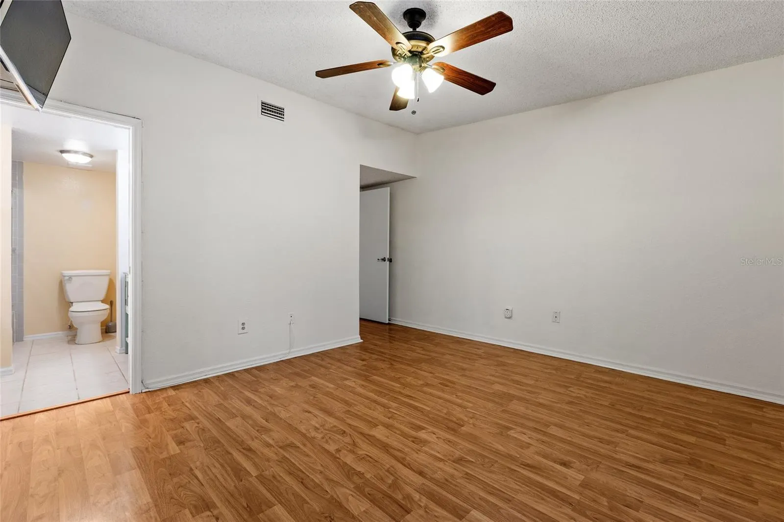 6368 92ND PL N #1801, #1801