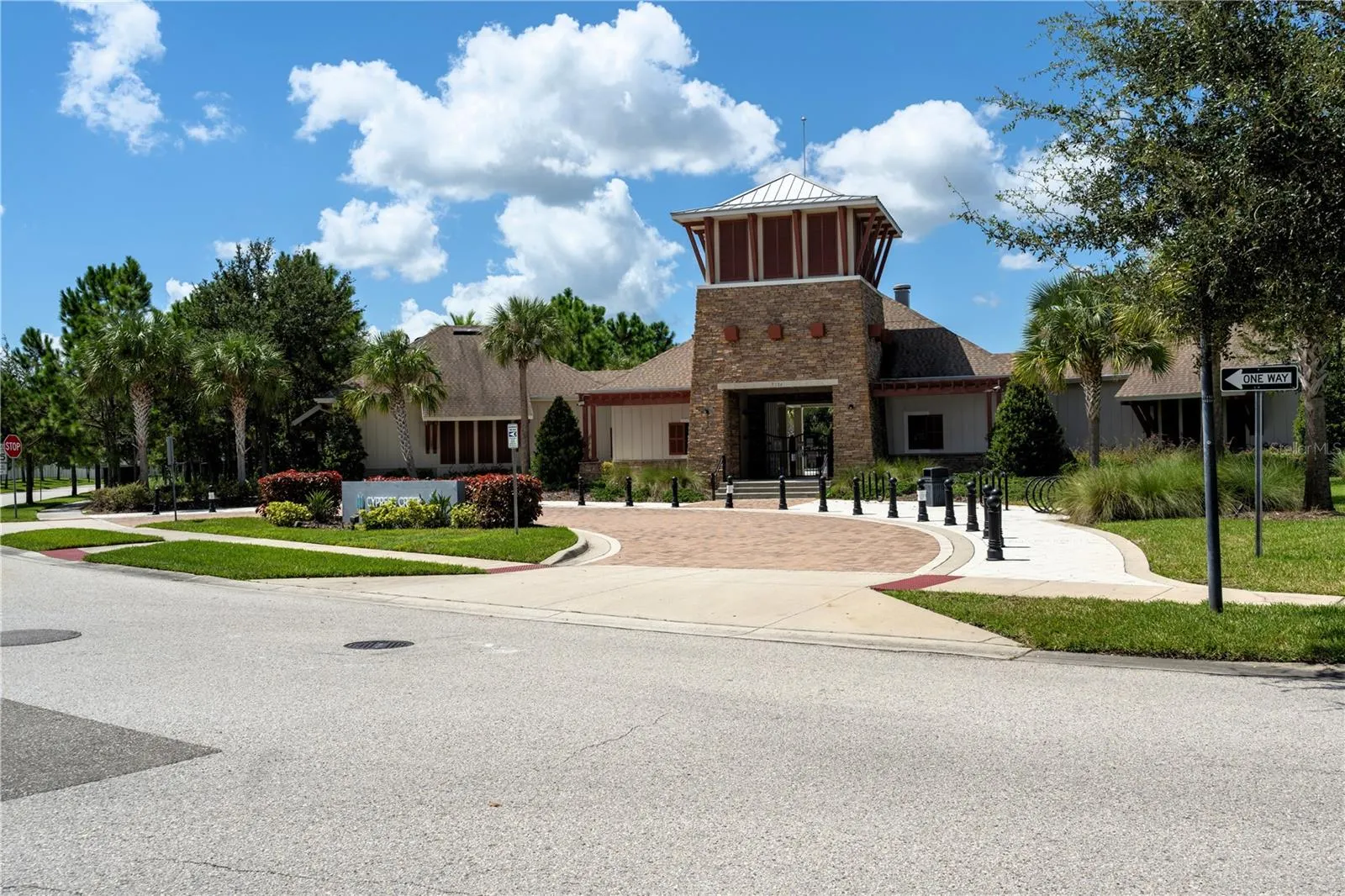 15413 DARK STAR LN