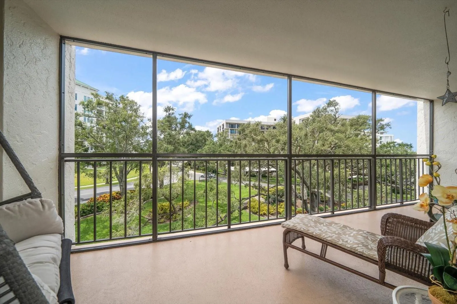 220 BELLEVIEW BLVD #410, #410