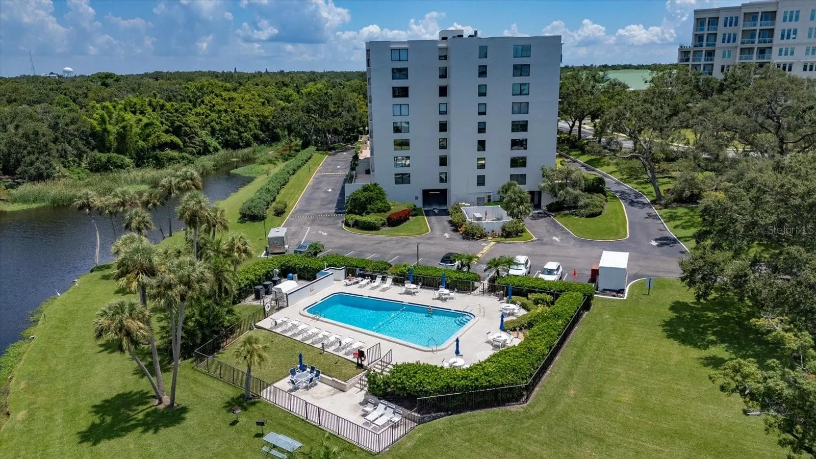 220 BELLEVIEW BLVD #410, #410