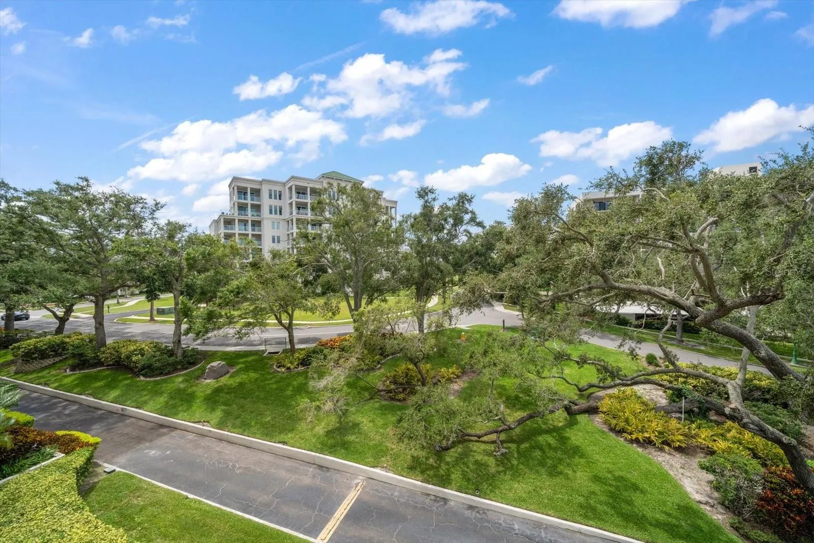 220 BELLEVIEW BLVD #410, #410