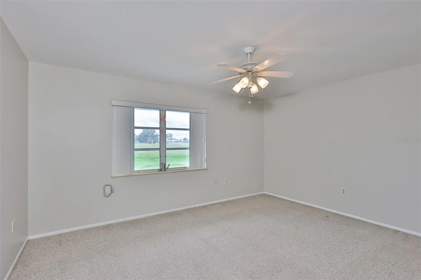 823 FOX HILLS DR
