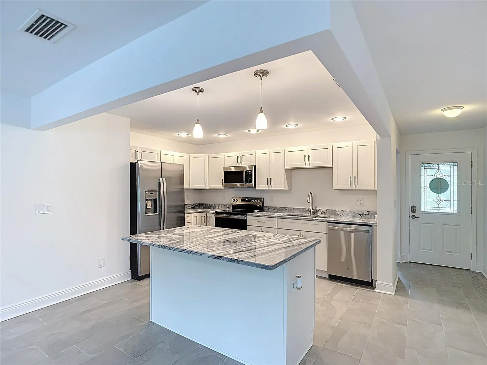 9923 BAY DR