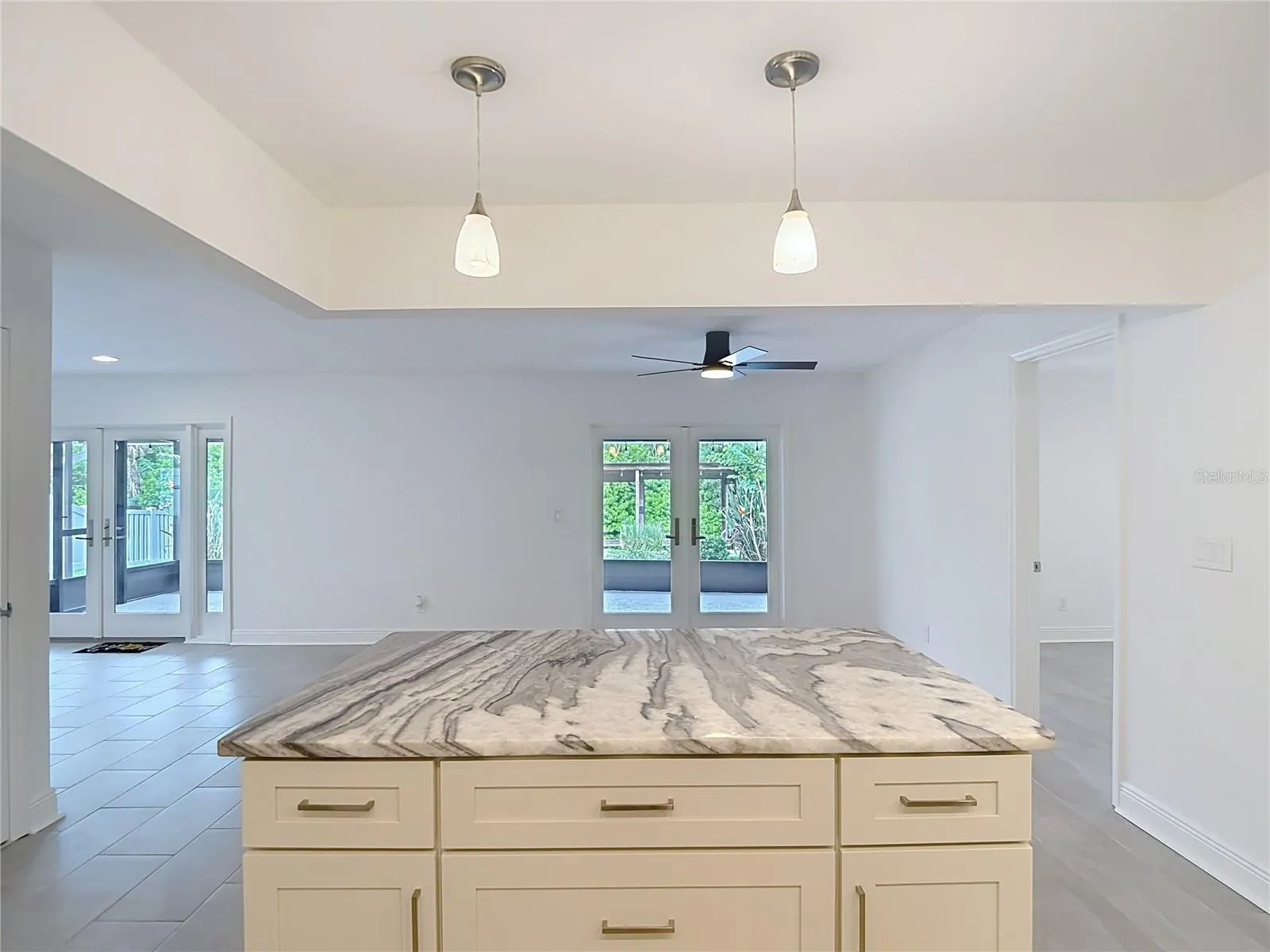 9923 BAY DR