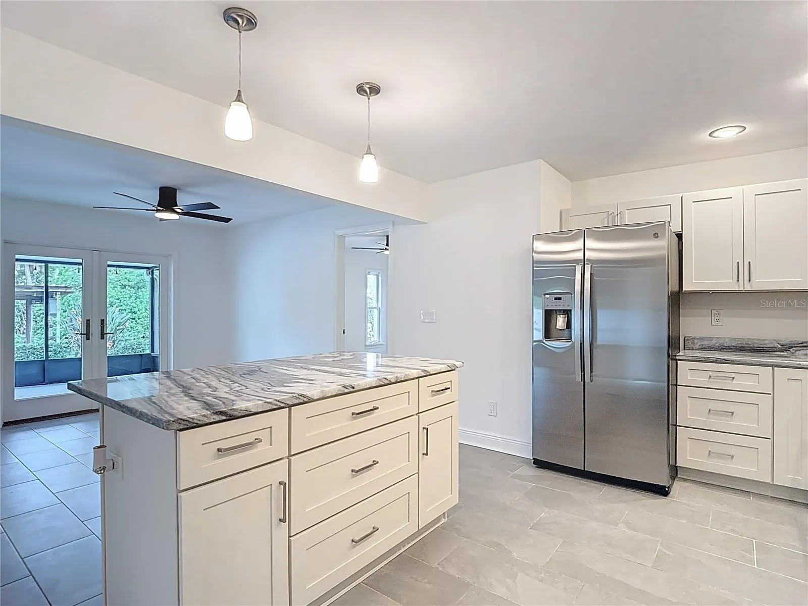 9923 BAY DR