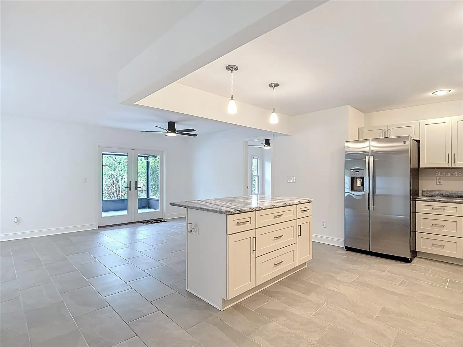 9923 BAY DR