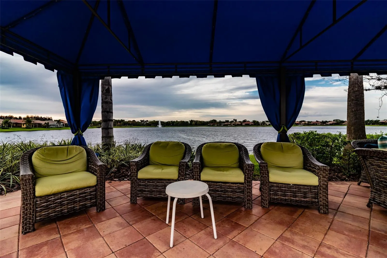 4820 GRAND BANKS DR