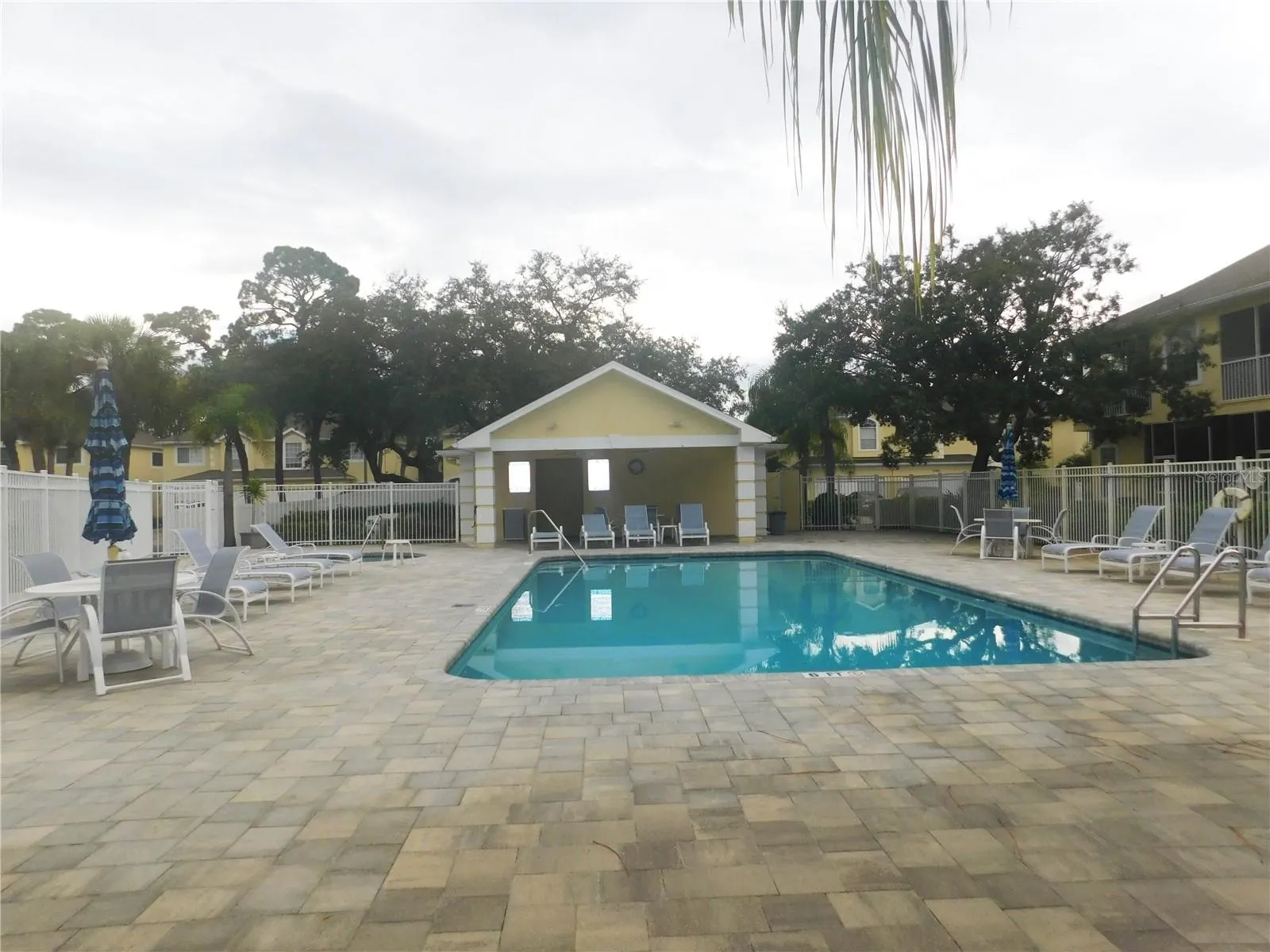 3438 PRIMROSE WAY