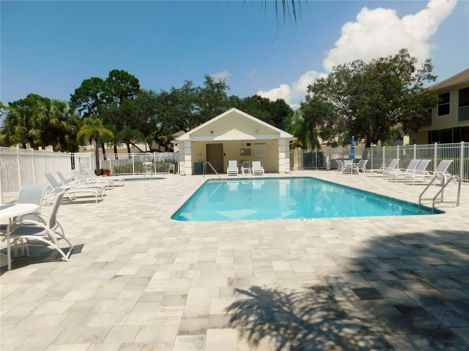 3438 PRIMROSE WAY