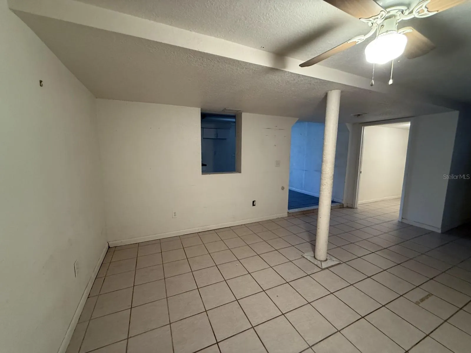 804 WALNUT DR
