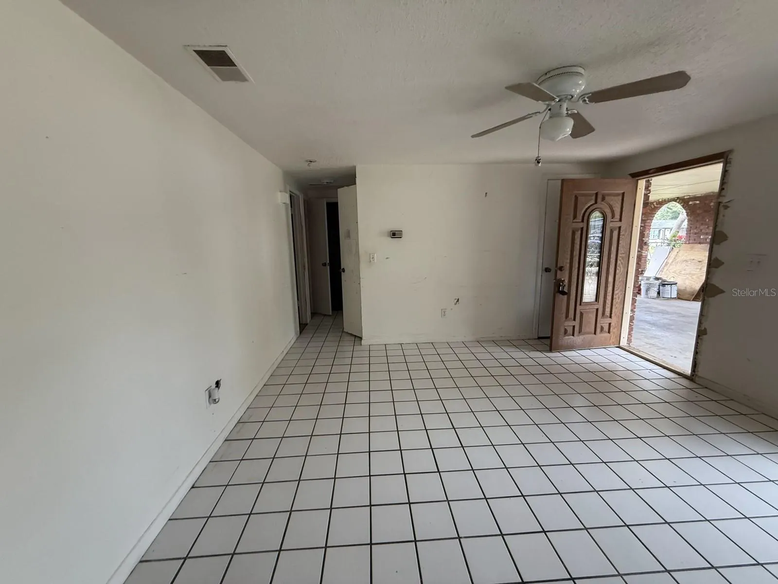 804 WALNUT DR