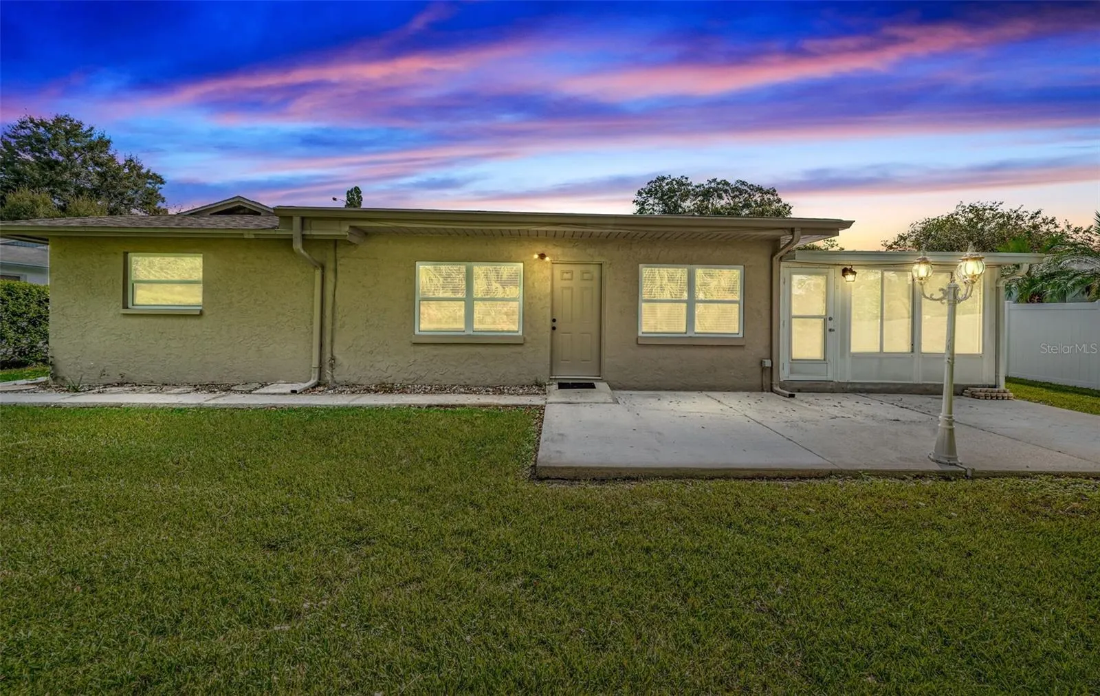 2342 HAZELWOOD LN