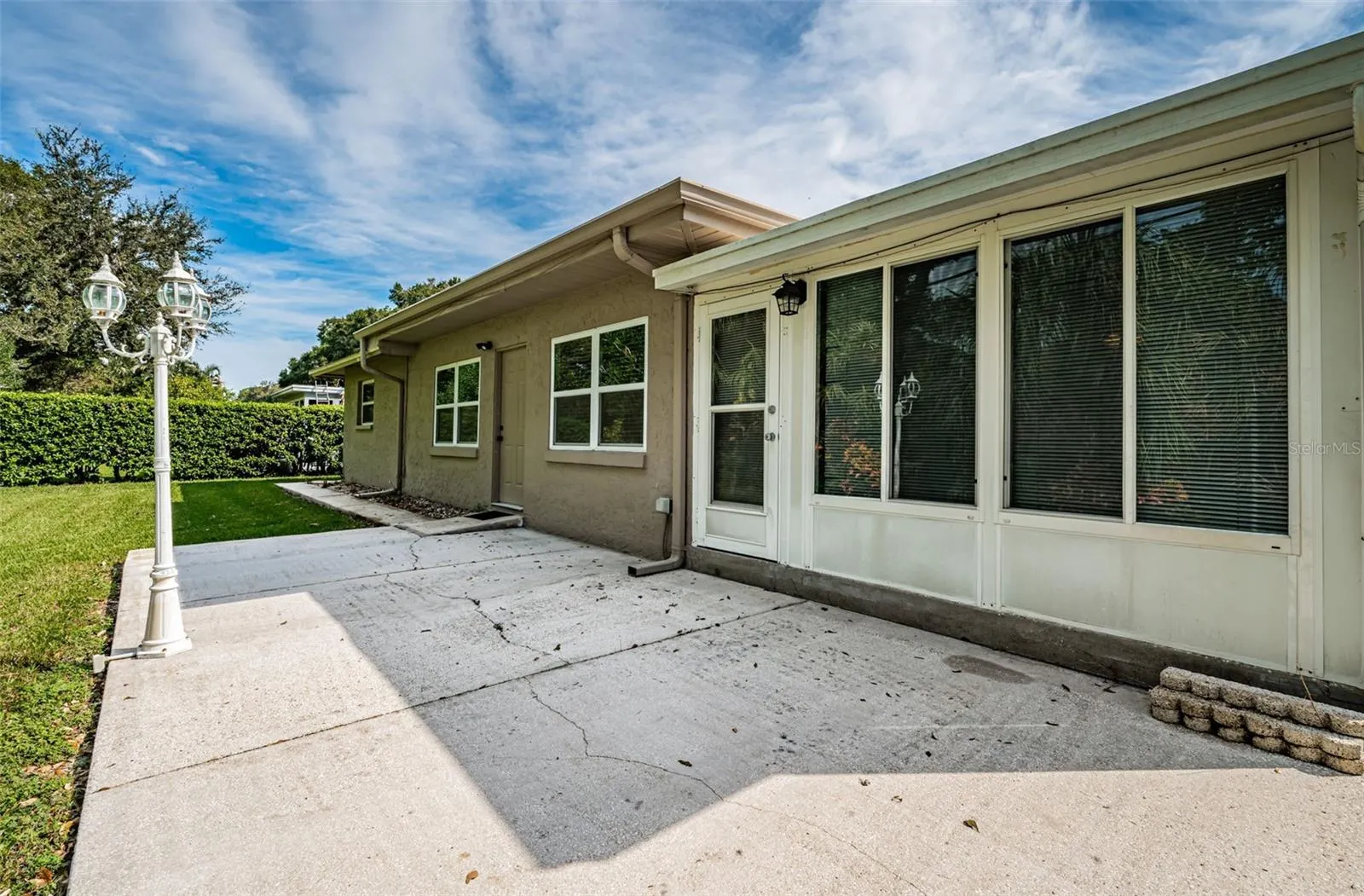 2342 HAZELWOOD LN