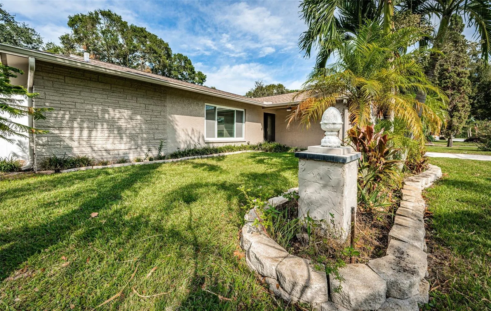 2342 HAZELWOOD LN