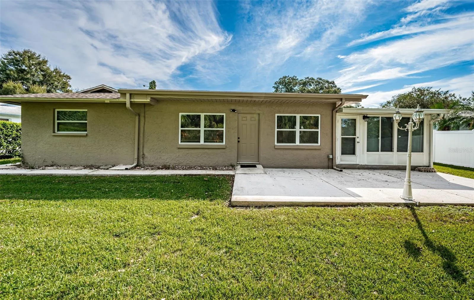 2342 HAZELWOOD LN