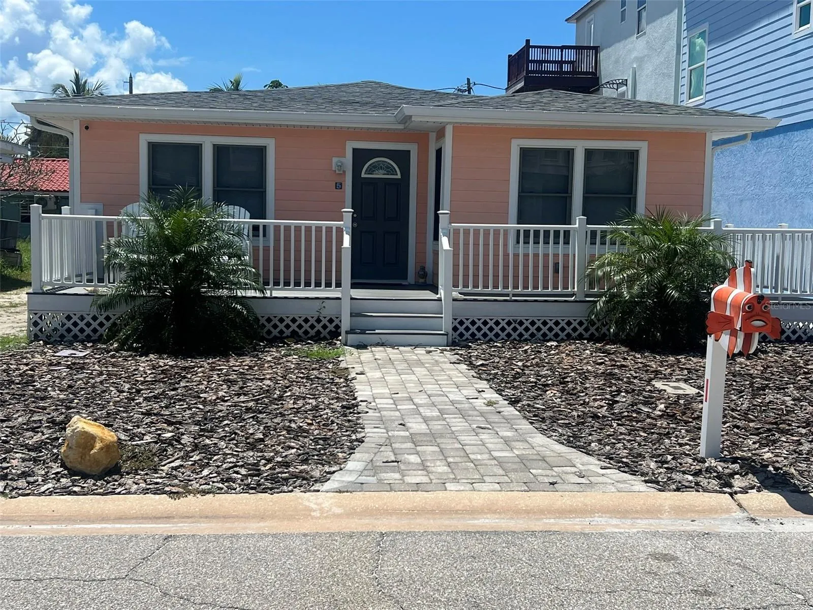 5 82ND AVE