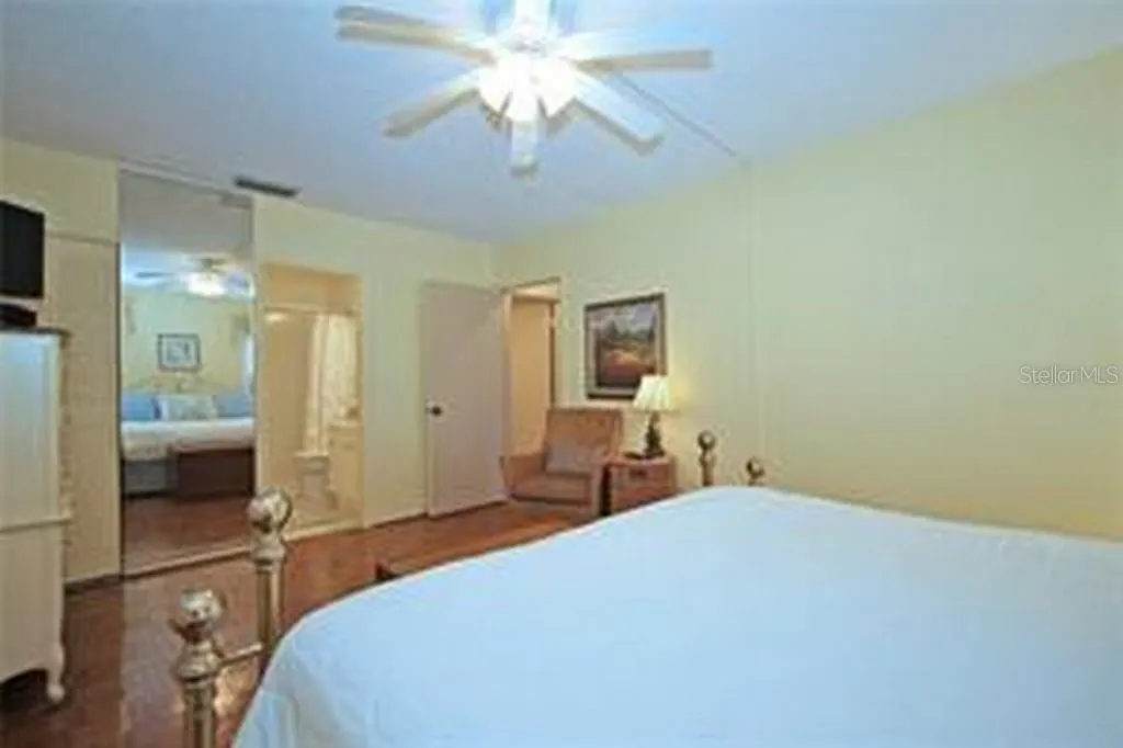 221 CEDARWOOD CIR #221, #221