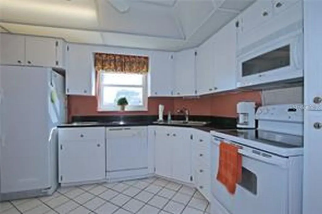 221 CEDARWOOD CIR #221, #221