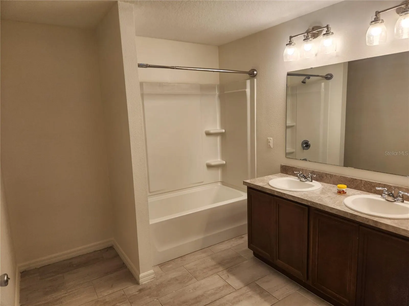 7308 IBIS DR