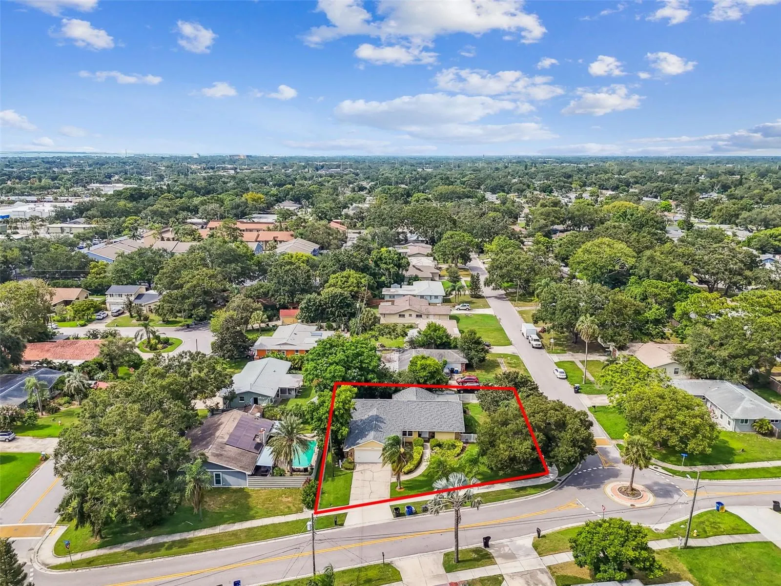 1594 LINWOOD DR