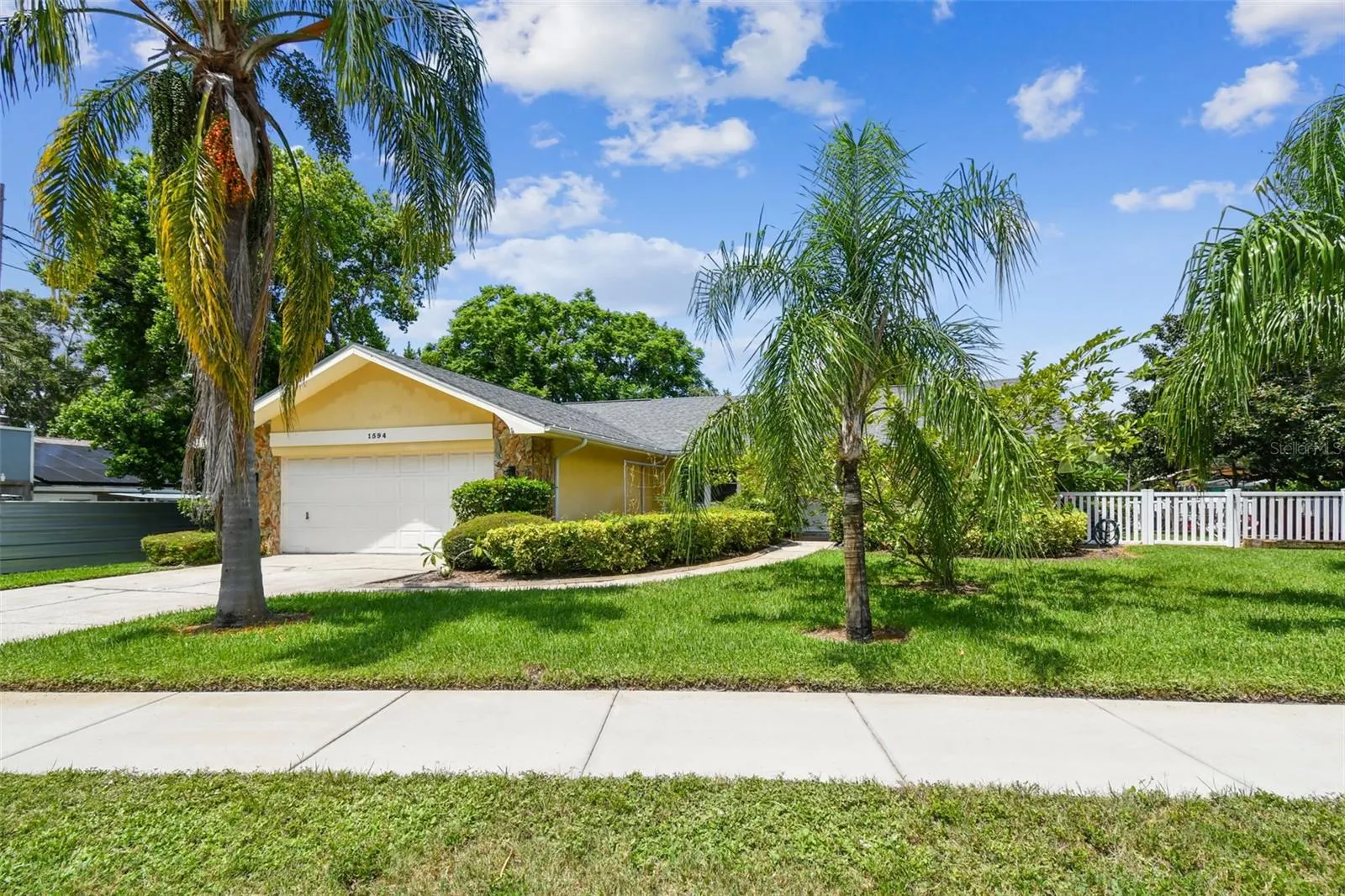 1594 LINWOOD DR