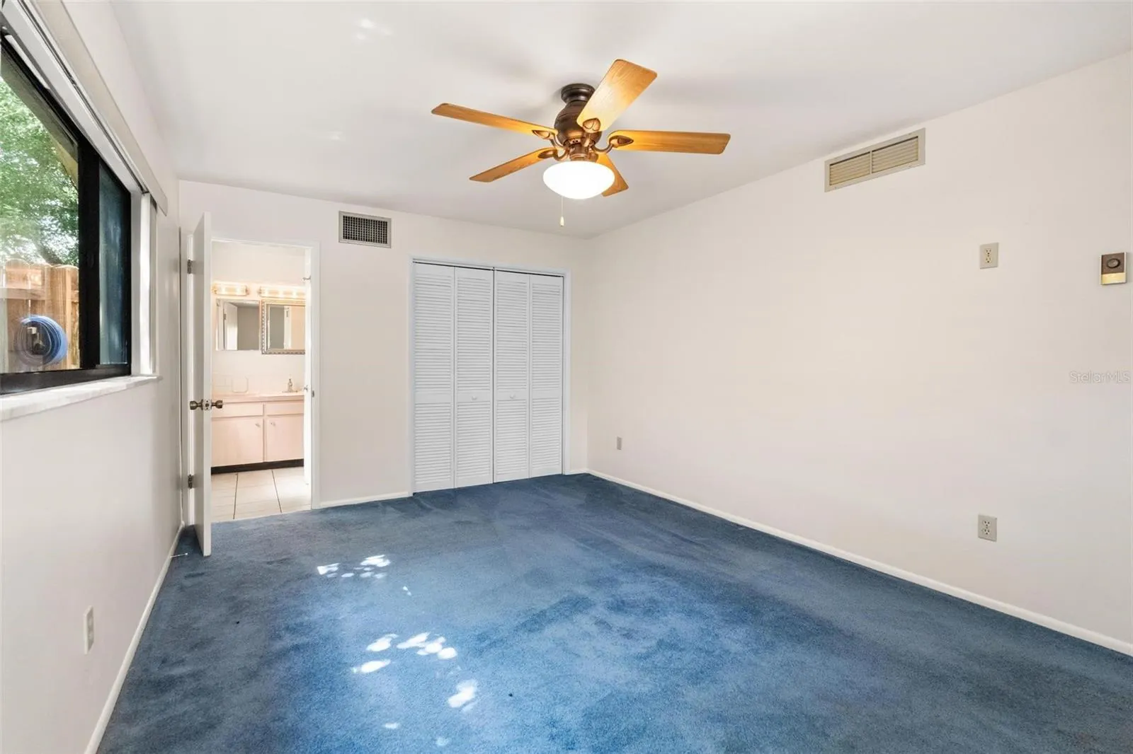 1353 VIEWTOP DR