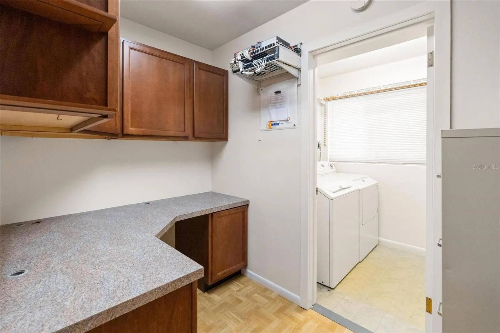 1353 VIEWTOP DR