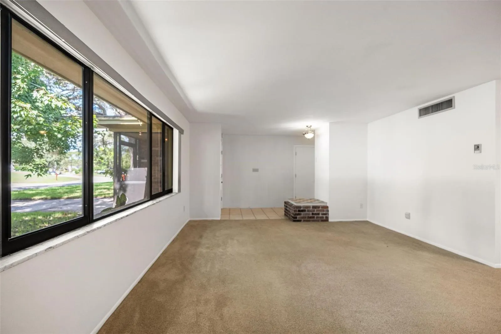 1353 VIEWTOP DR