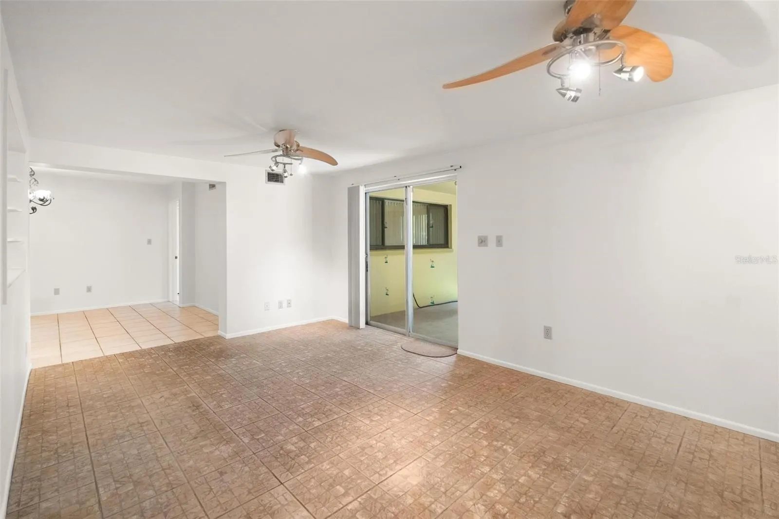 1353 VIEWTOP DR