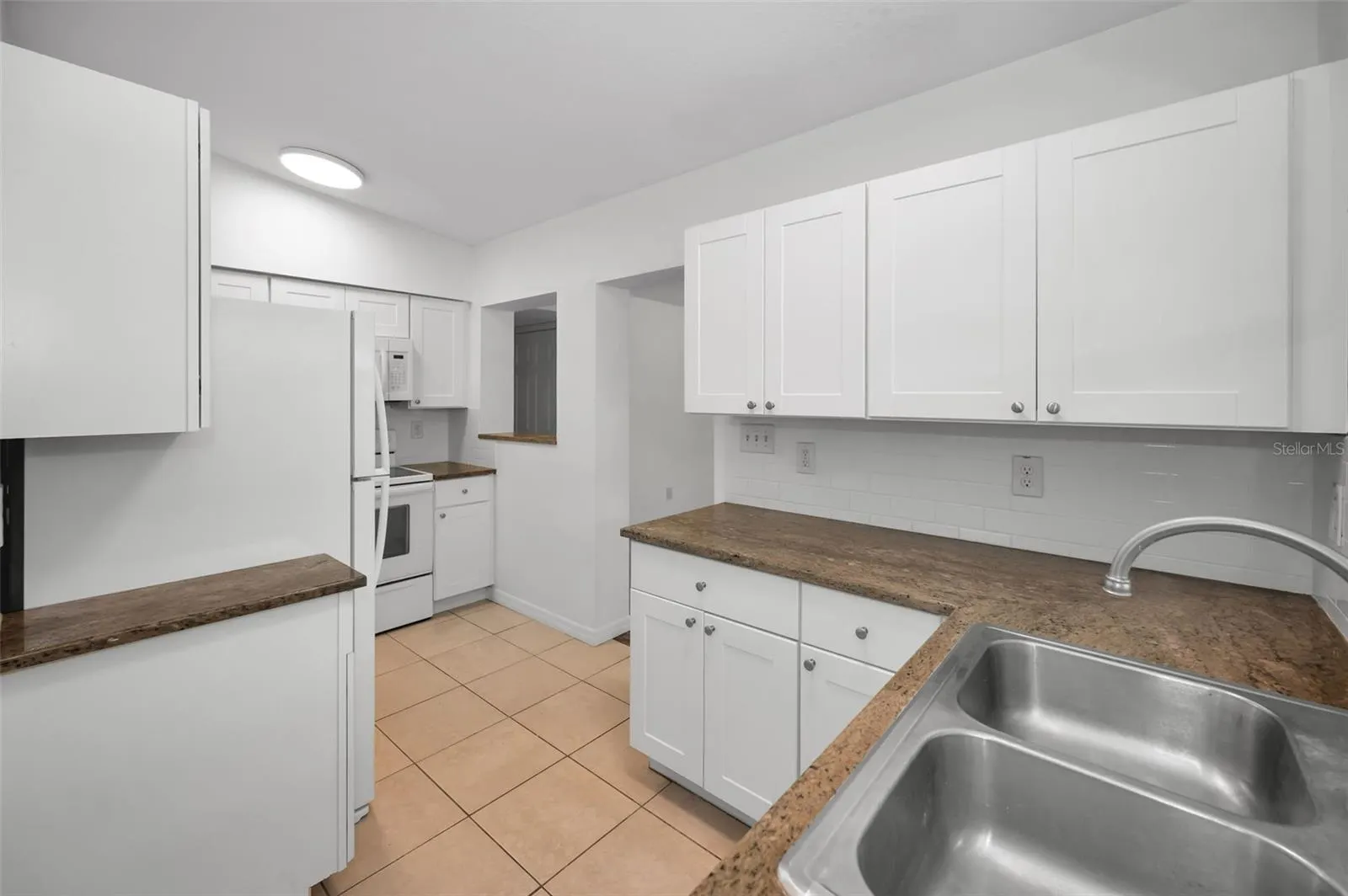 1115 CONANT AVE