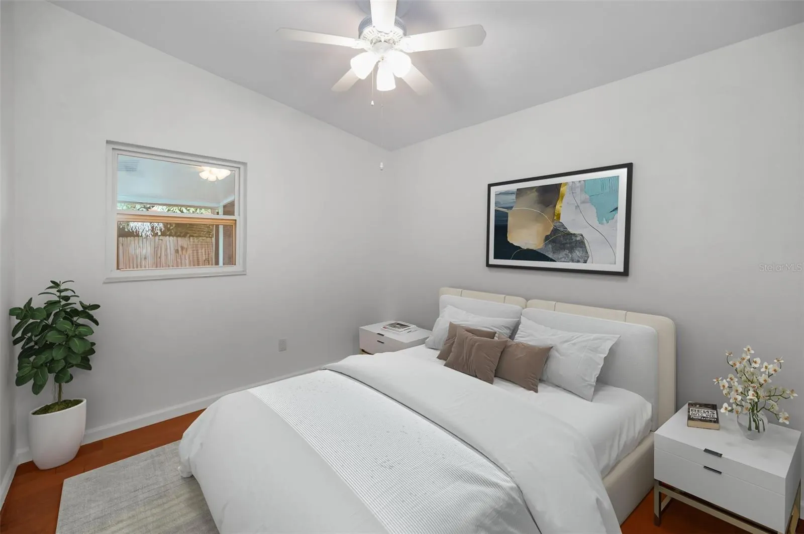 1115 CONANT AVE