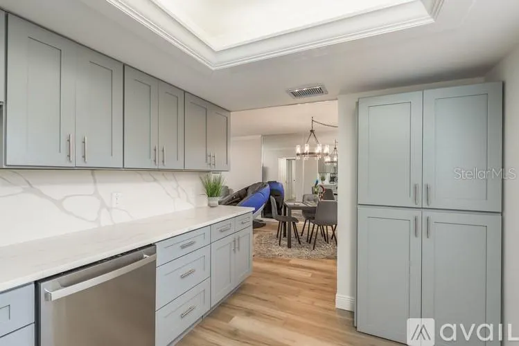 3062 EASTLAND BLVD #407, #407