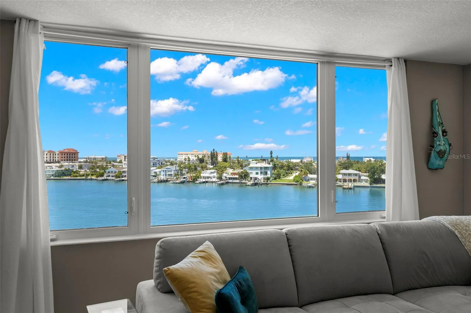 736 ISLAND WAY #604, #604
