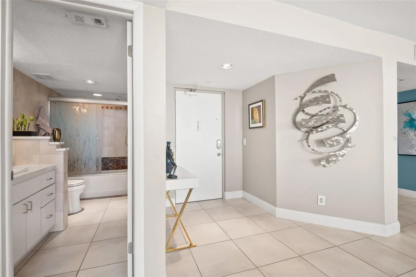 736 ISLAND WAY #604, #604