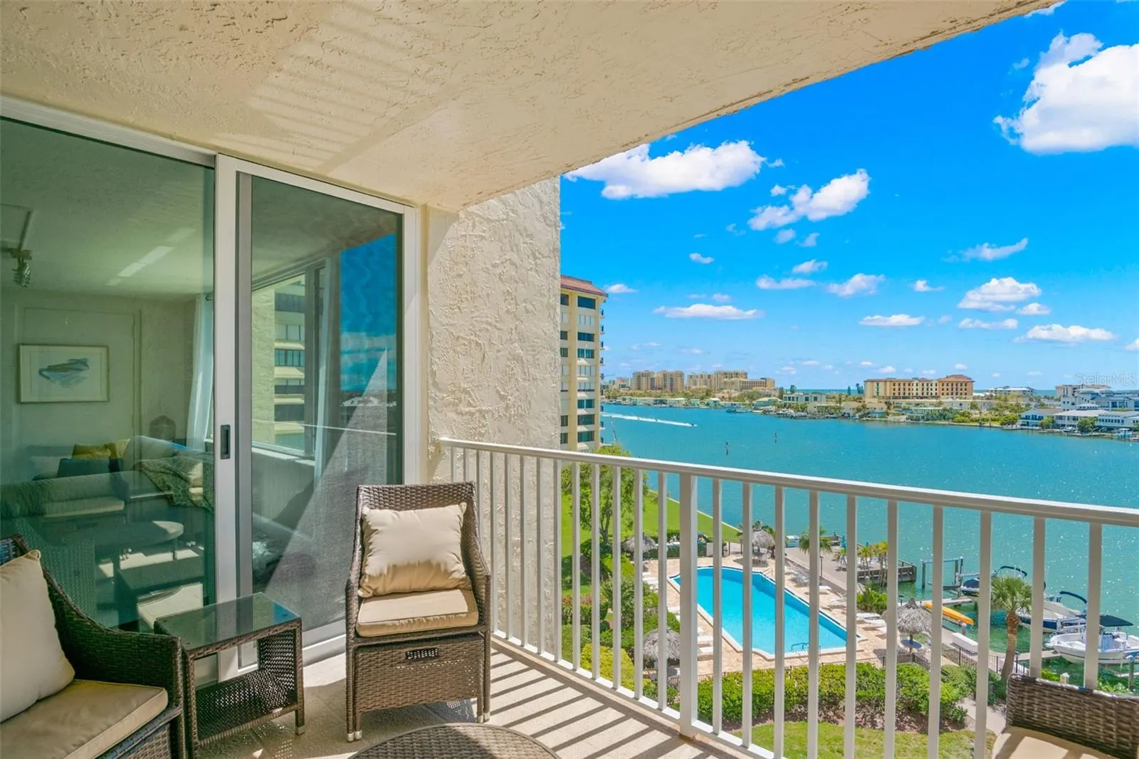 736 ISLAND WAY #604, #604