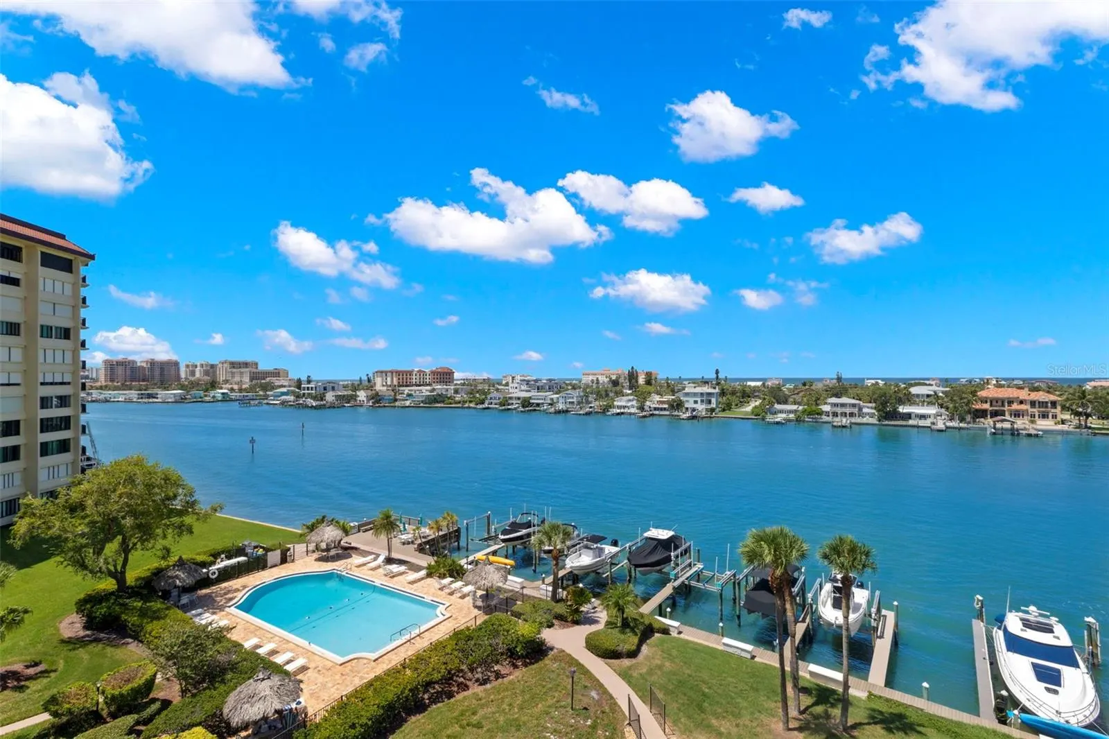 736 ISLAND WAY #604, #604