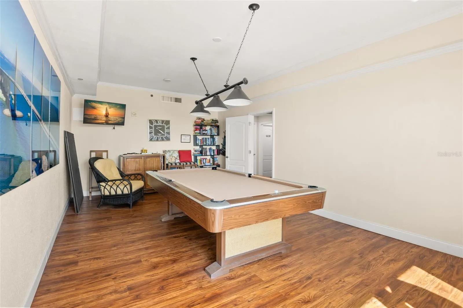 736 ISLAND WAY #604, #604