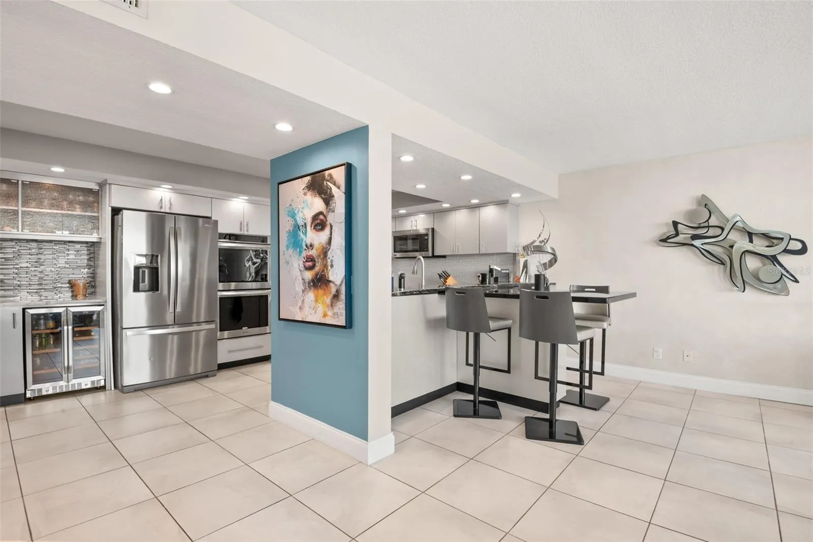 736 ISLAND WAY #604, #604