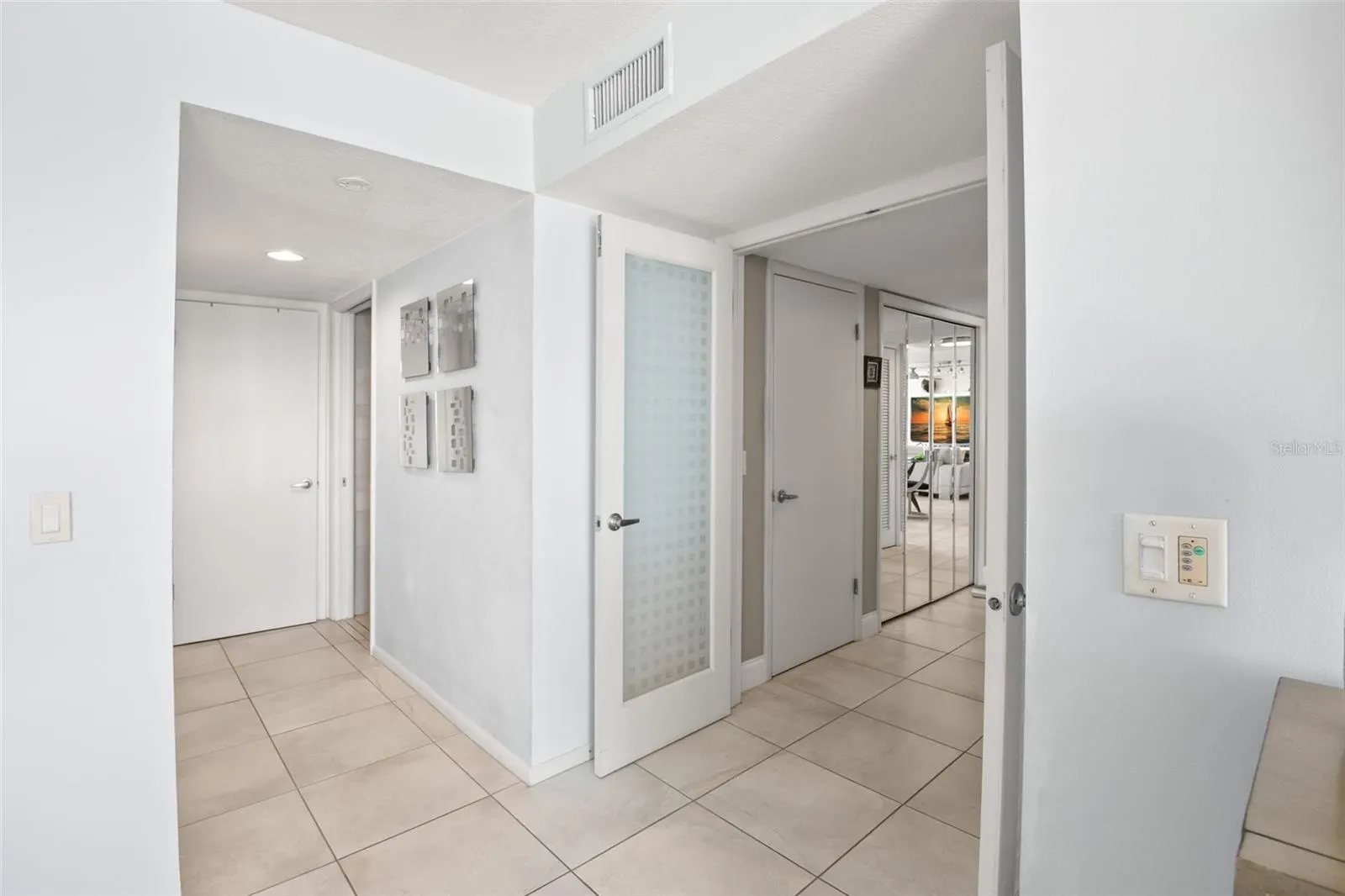 736 ISLAND WAY #604, #604