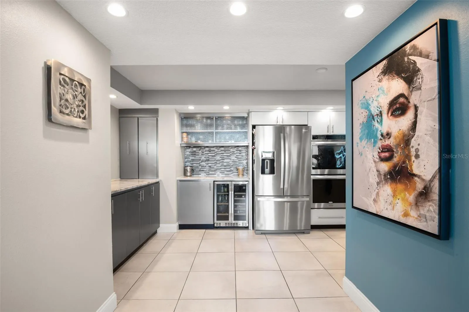 736 ISLAND WAY #604, #604